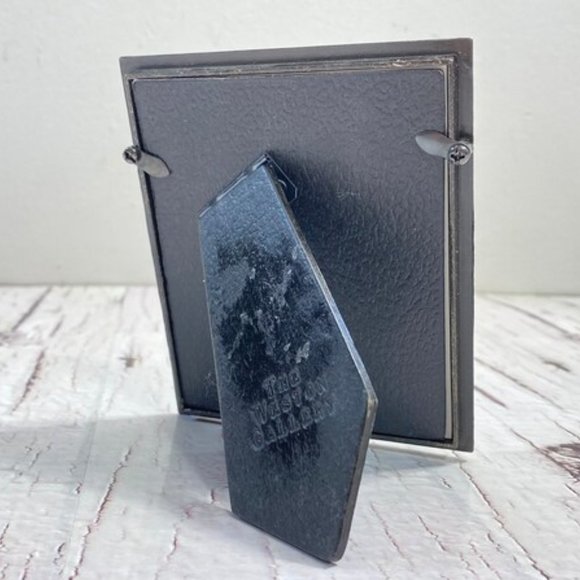 Vintage Picture Frame, Photo frame/Metal decorated Frame with flowers and plant - Picture 9 of 10